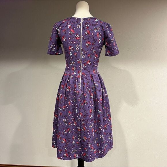 LuLaRoe Floral paisley print knee length  short sleeve Amelia dress - Picture 7 of 14